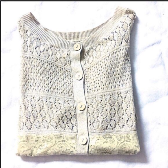 NEW ANTHROPOLOGIE Cream Tan Moth Crochet Button Lace Striped Sweater Top Small - Picture 3 of 7